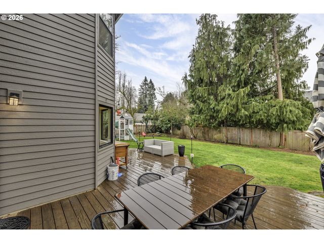 5120 Sw WICHITA St, Tualatin, OR 97062