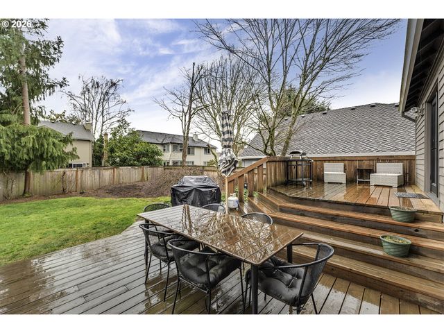 5120 Sw WICHITA St, Tualatin, OR 97062