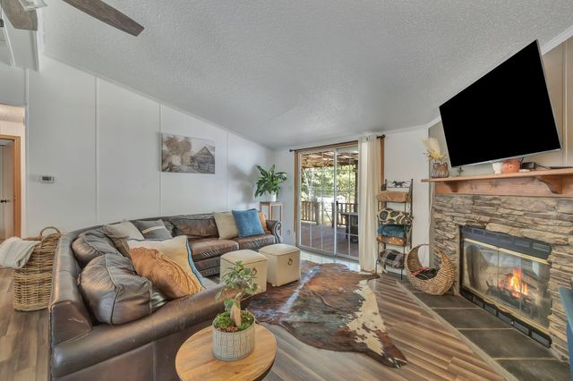 1111 Hamilton Chambers Rd, Lebanon, TN 37087