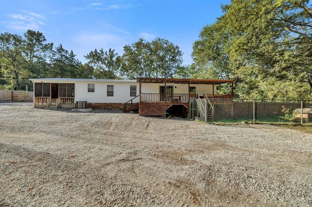 1111 Hamilton Chambers Rd, Lebanon, TN 37087