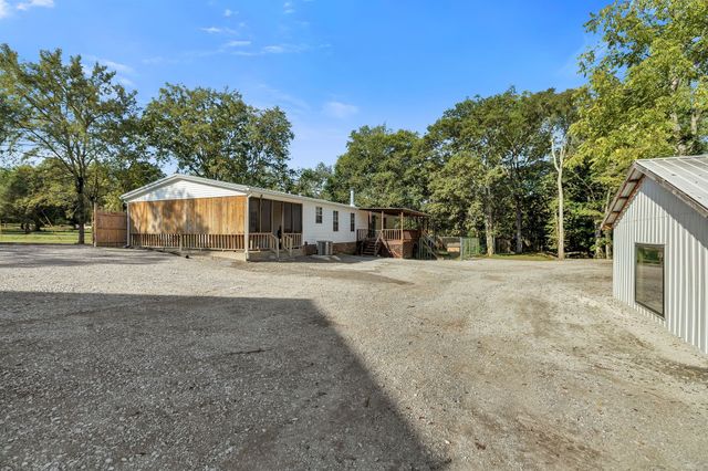 1111 Hamilton Chambers Rd, Lebanon, TN 37087