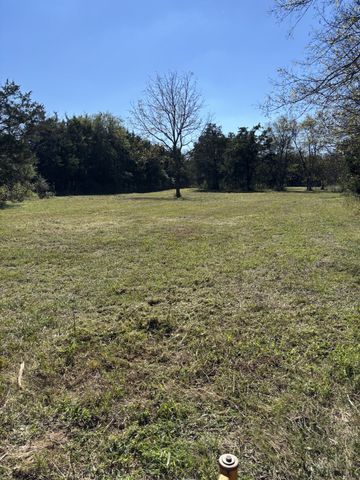 1111 Hamilton Chambers Rd, Lebanon, TN 37087