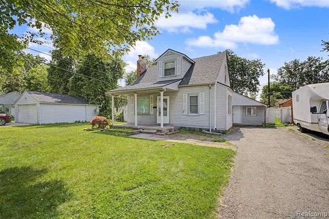 1656 S Karle Avenue, Westland, MI 48186