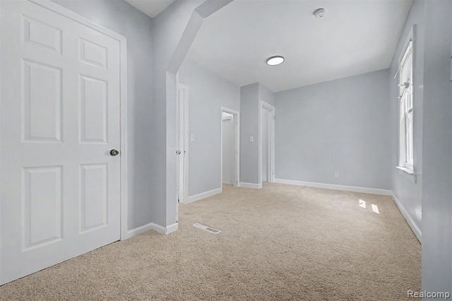 1656 S Karle Avenue, Westland, MI 48186
