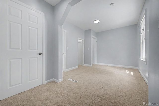 1656 S Karle Avenue, Westland, MI 48186