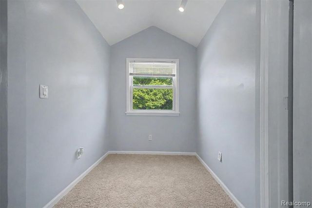 1656 S Karle Avenue, Westland, MI 48186