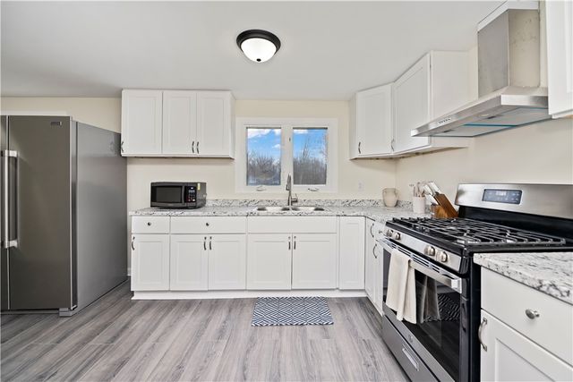 2352 Sweden Walker Road, Clarkson, NY 14420