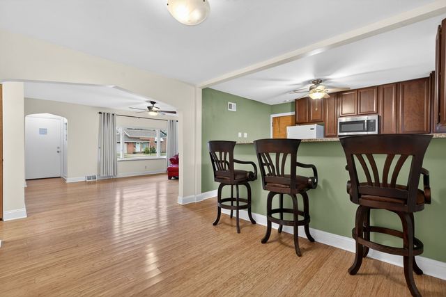 730 Newberry Avenue, La Grange Park, IL 60526