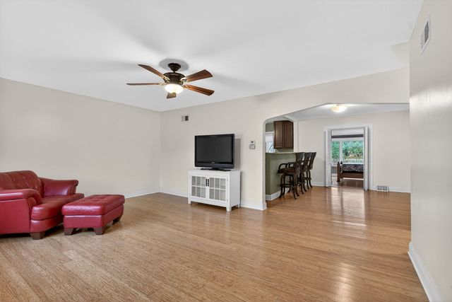 730 Newberry Avenue, La Grange Park, IL 60526