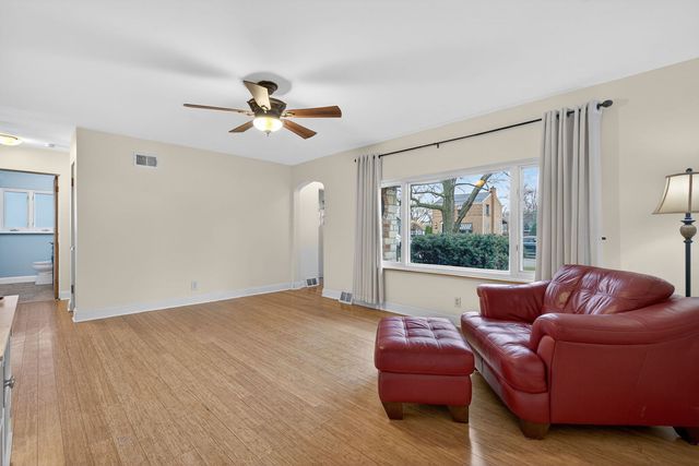 730 Newberry Avenue, La Grange Park, IL 60526