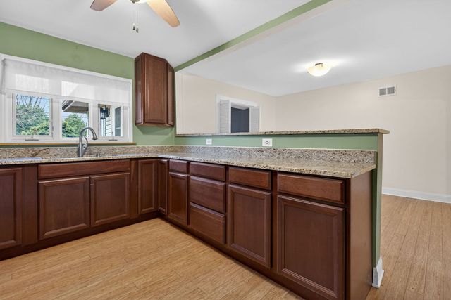 730 Newberry Avenue, La Grange Park, IL 60526
