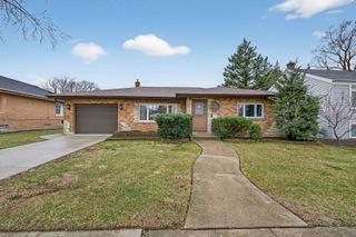 730 Newberry Avenue, La Grange Park, IL 60526