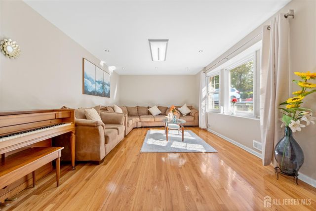 55 Ainsworth Avenue, East Brunswick, NJ 08816
