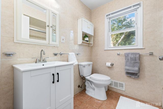 55 Ainsworth Avenue, East Brunswick, NJ 08816