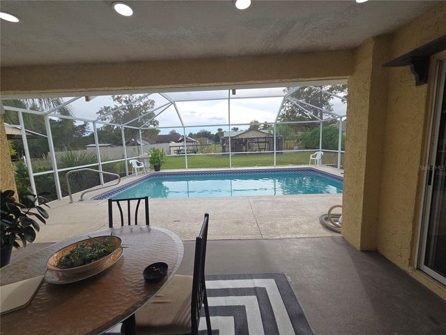 567 SILVER COURSE RUN, Ocala, FL 34472