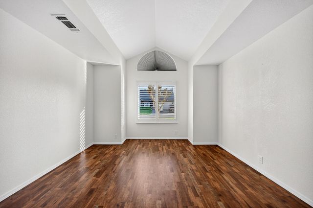 8855 Glori Dawn Dr, Orangevale, CA 95662