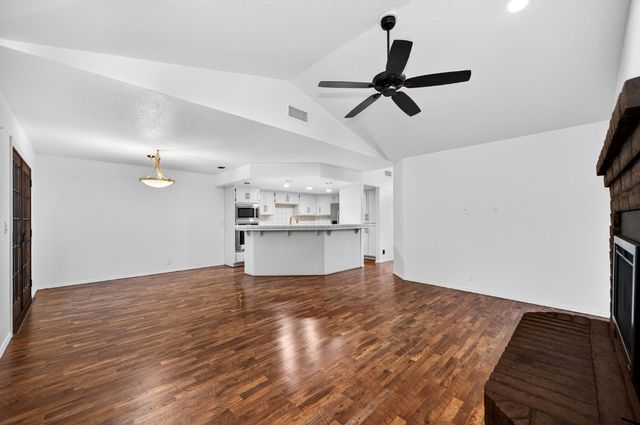 8855 Glori Dawn Dr, Orangevale, CA 95662