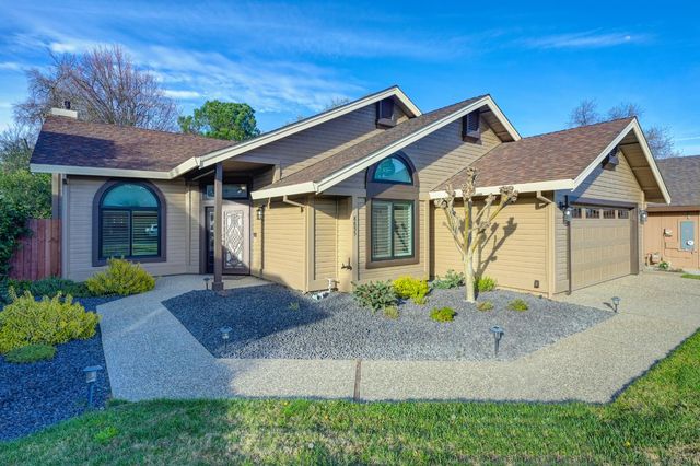 8855 Glori Dawn Dr, Orangevale, CA 95662