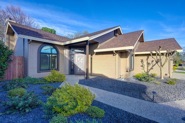 8855 Glori Dawn Dr, Orangevale, CA 95662