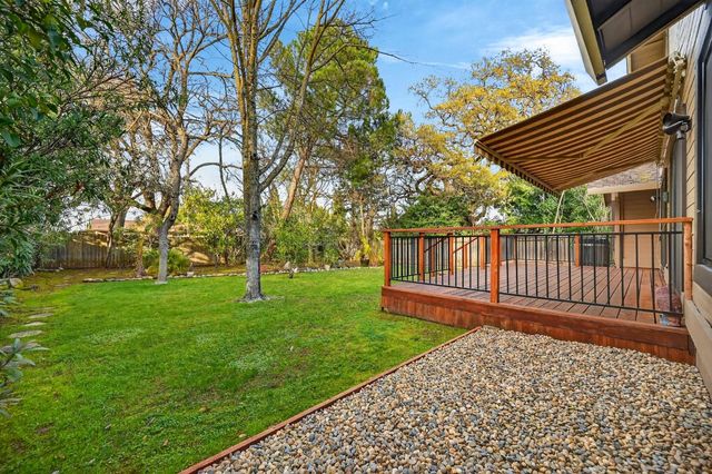 8855 Glori Dawn Dr, Orangevale, CA 95662