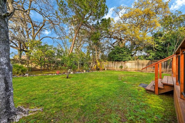 8855 Glori Dawn Dr, Orangevale, CA 95662