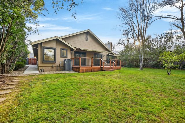 8855 Glori Dawn Dr, Orangevale, CA 95662