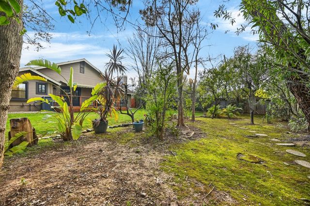 8855 Glori Dawn Dr, Orangevale, CA 95662