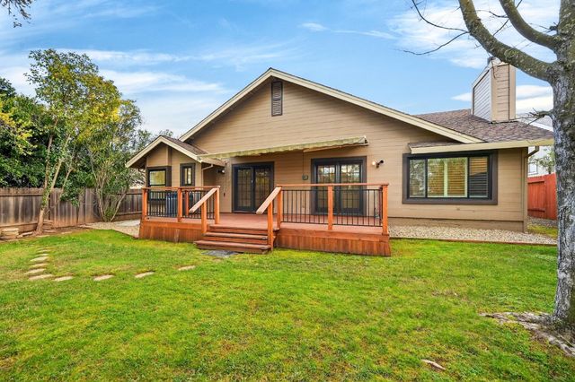 8855 Glori Dawn Dr, Orangevale, CA 95662