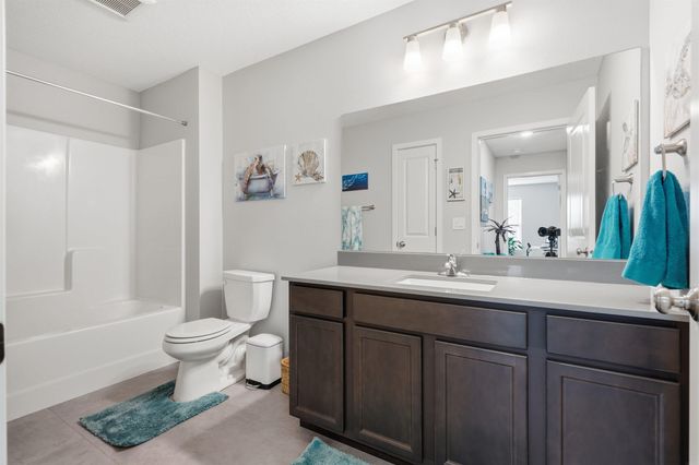 123 Coral Drive, Waterloo, IA 50701