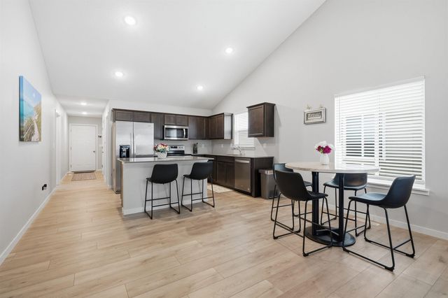 123 Coral Drive, Waterloo, IA 50701