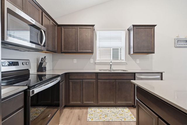 123 Coral Drive, Waterloo, IA 50701