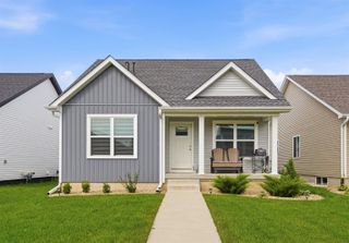 123 Coral Drive, Waterloo, IA 50701