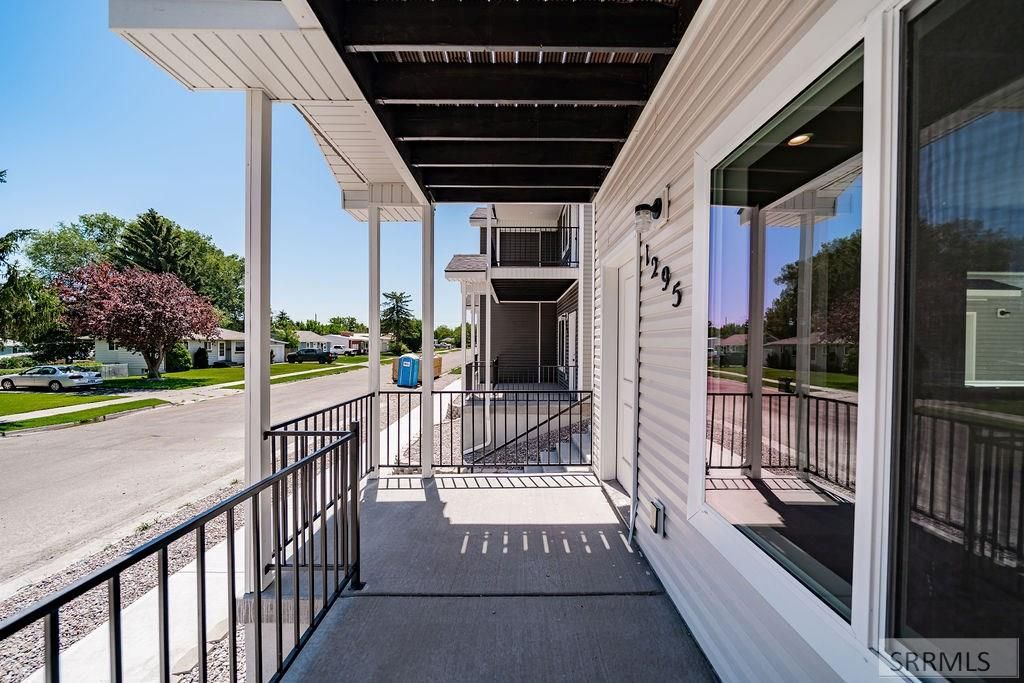 Image 2 of property listing at 1295/1297 Bear Avenue, Idaho Falls, ID 83402