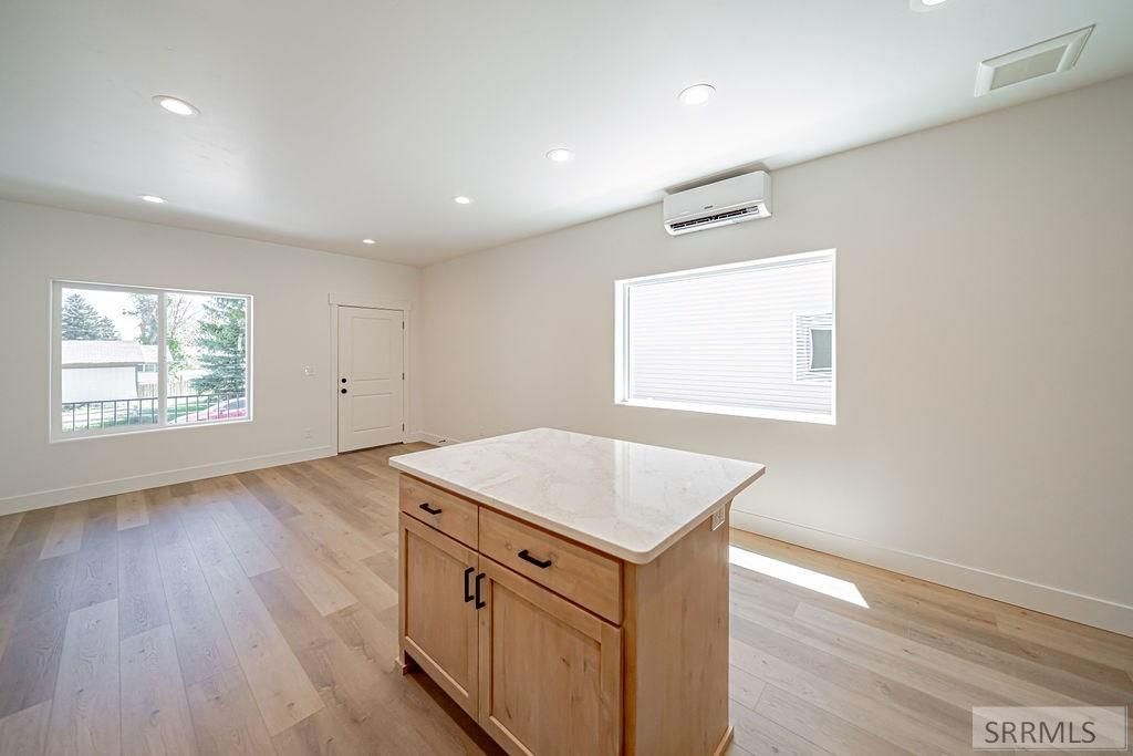 Image 7 of property listing at 1295/1297 Bear Avenue, Idaho Falls, ID 83402