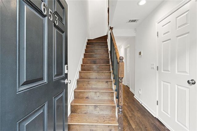 653 Park Village Drive NE, Atlanta, GA 30306
