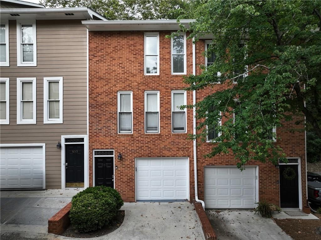 653 Park Village Drive NE, Atlanta, GA 30306