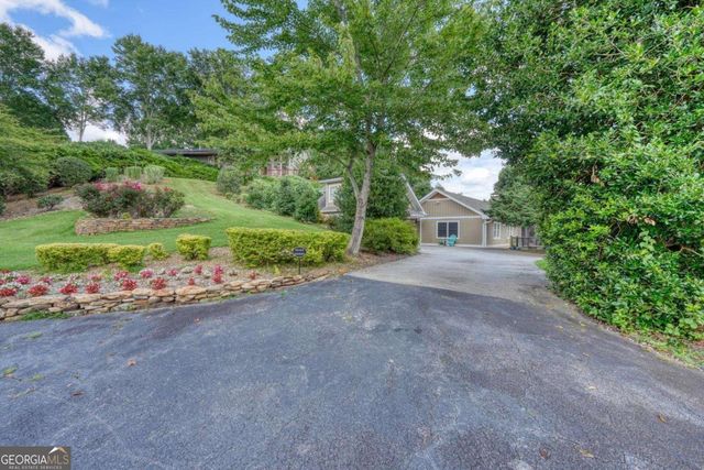 228 Country Club Drive, Clayton, GA 30525