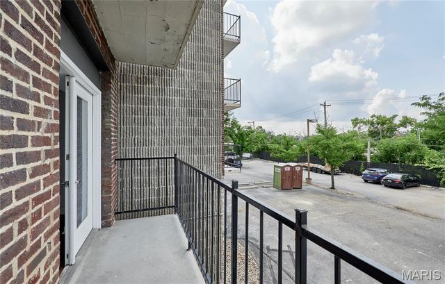 5630 Pershing Avenue 23, St Louis, MO 63112