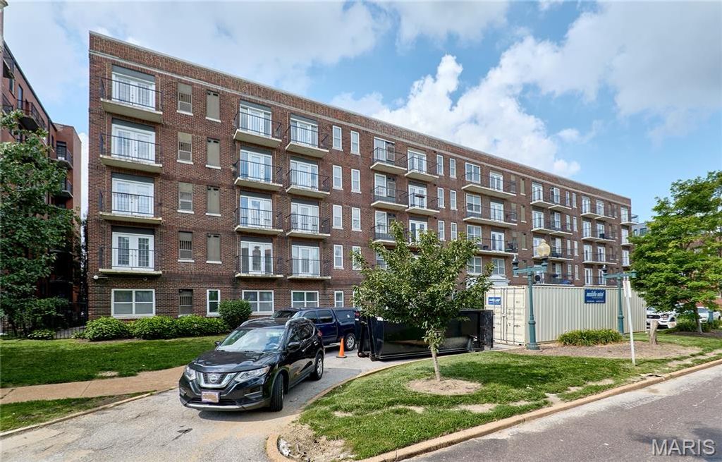 5630 Pershing Avenue 23, St Louis, MO 63112