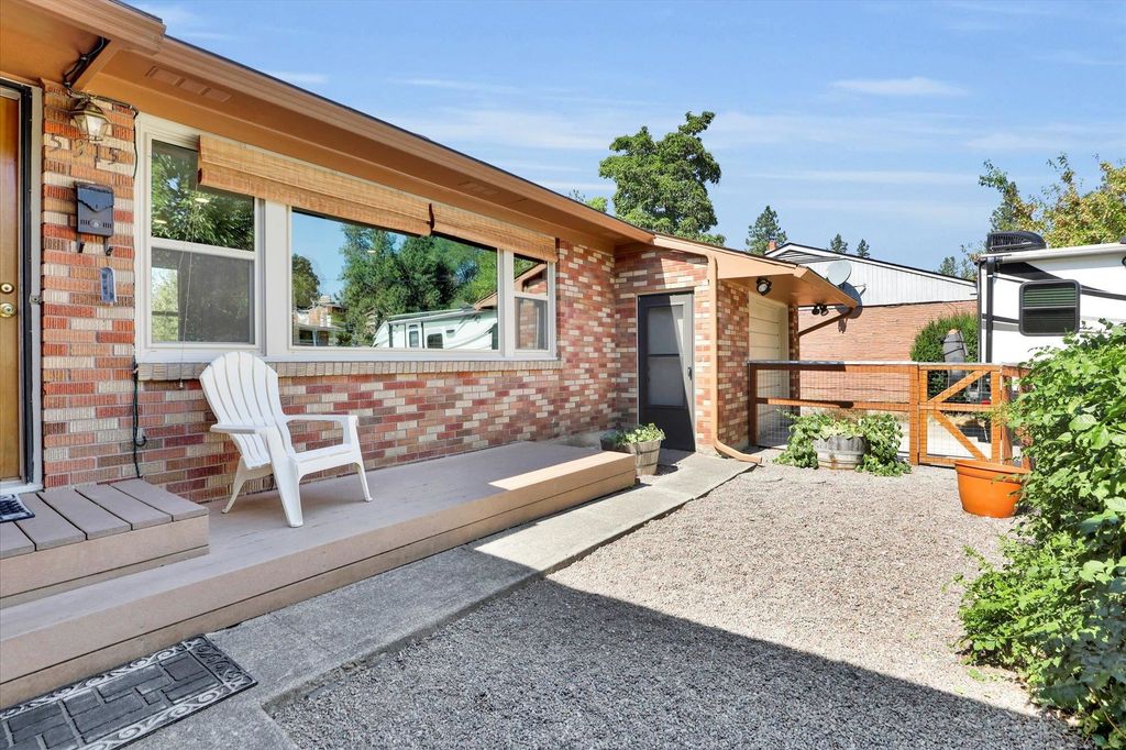 5315 N Greenwood Blvd, Spokane, WA 99205