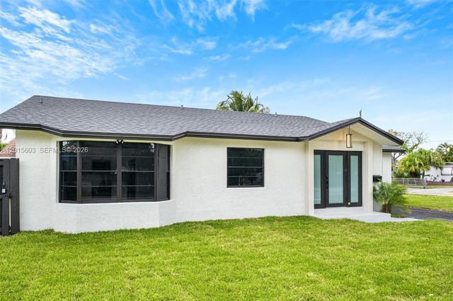 2060 N 26th Ave, Hollywood, FL 33020
