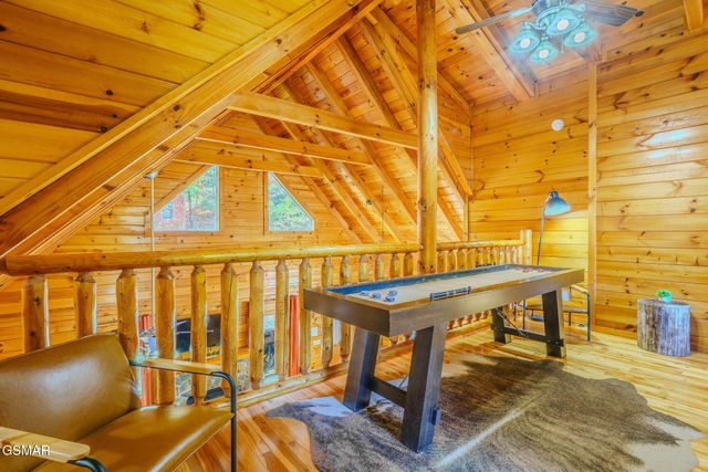 2105 Rabbit Point Way, Sevierville, TN 37876