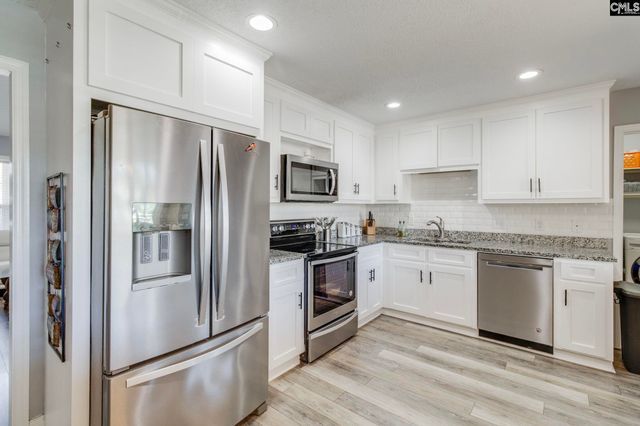 15 Freedom Lane, Lugoff, SC 29078