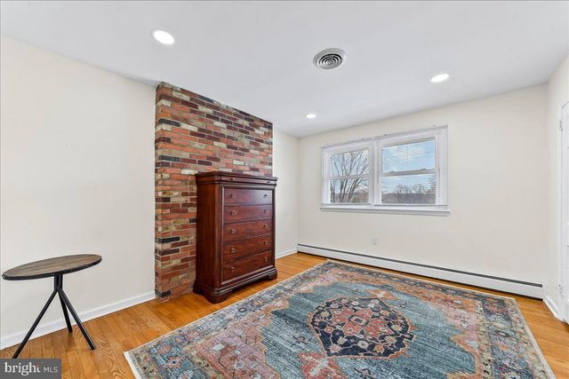 205 NORTHBANK RD, Landenberg, PA 19350