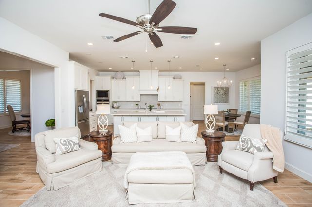 209 S Holliday Drive, Plainview, TX 79072