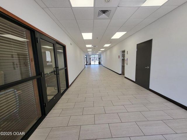 2613 S Main, Joplin, MO 64804