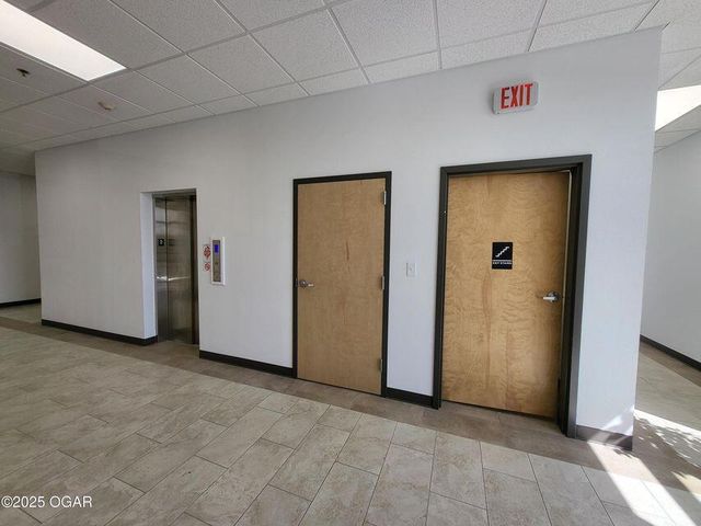 2613 S Main, Joplin, MO 64804