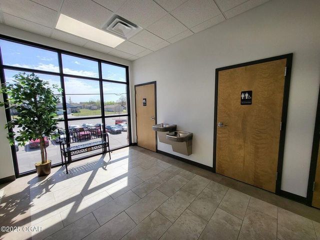 2613 S Main, Joplin, MO 64804