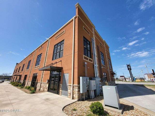 2613 S Main, Joplin, MO 64804