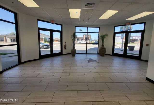 2613 S Main, Joplin, MO 64804